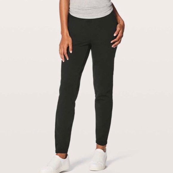 lululemon athletica Pants - Lululemon Black Free To Roam Jogger